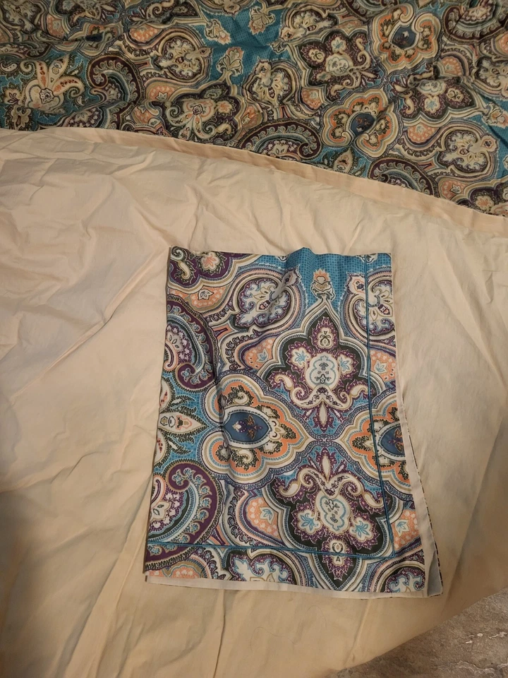 Edredón y funda de almohada JC Penney Home completo/queen Foto 4 de 4