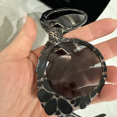 Dolce&Gabbana Floral Relief Sunglasses Black + Tissue Brown  display picture 1