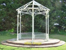 Photo 6x4 Iron Gazebo Wootton/SJ3427 2 c2017