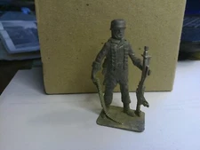 Stadden, ww2 German Paratrooper Fallschirmjäger, unpainted lead 54mm figure kit