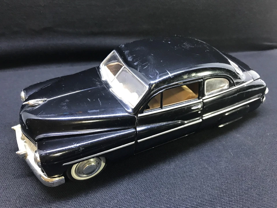 Mercury 1949 diecast escala 1:24 sin marca Foto 2 de 4