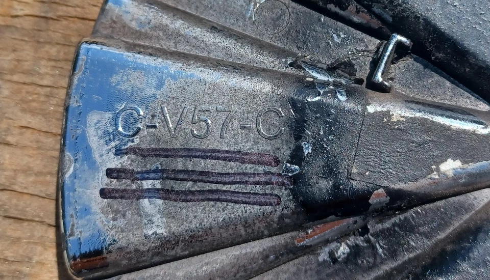 Black Ice custom wheel center cap, chrome, part number C-V57-C 01 damaged - Image 4 of 4