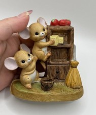 Vintage 1979 Enesco Bisque Mice Stealing Cheese Figurine Trinket Decor