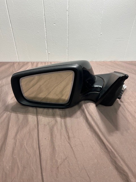 OEM, Side Mirror Assembly LH Driver Black 2011 Buick Lacrosse