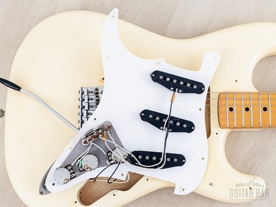 ギター Fender ST72-55 (E Serial/1986) 1986 Fender Stratocaster '72 Vintage Reissue ST72 55 Candy Apple