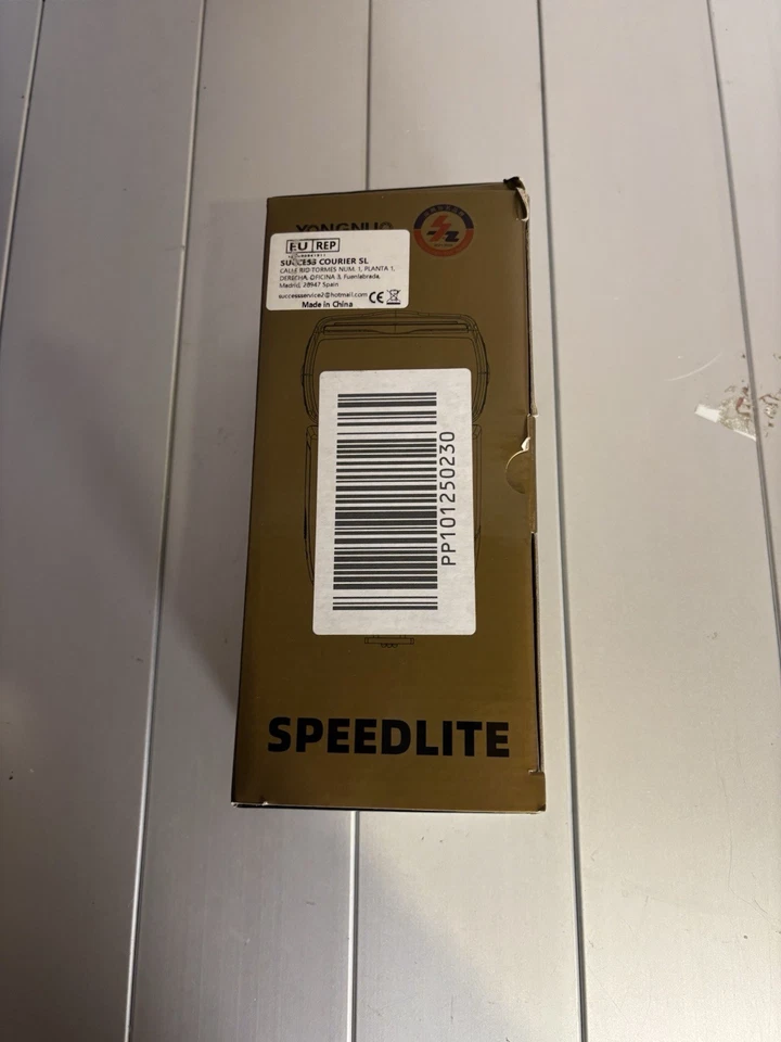 Yongnuo FBA_YN560 IV Wireless Flash Speedlite Master  Digital Cameras - Image 2 of 4