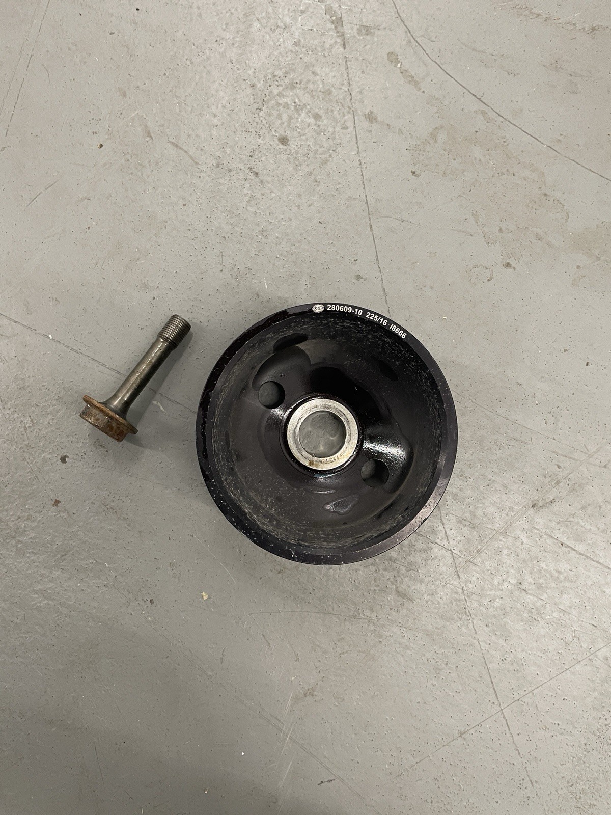 Maserati Levante 2017-2020 Harmonic balancer P/N 280609