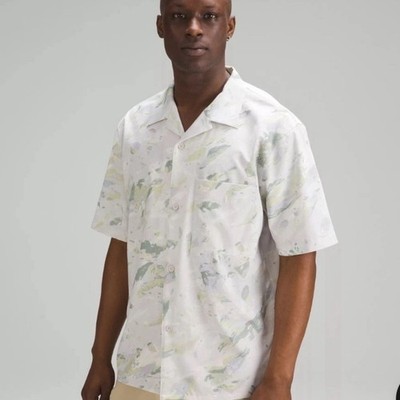 Lululemon Men s Airing Easy Collar Short Sleeve Size XXL Variegated Bloom