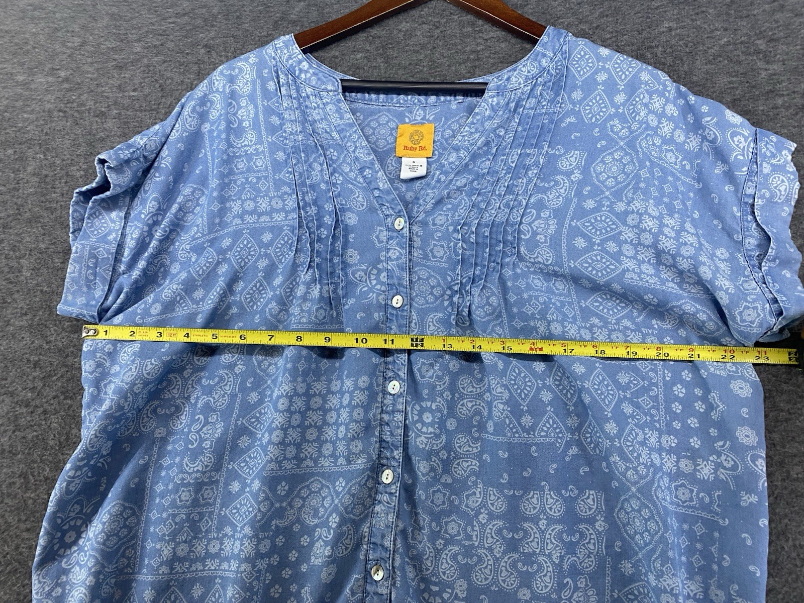 Ruby Rd. Chambray Button Up Short Sleeve Paisley … - image 5