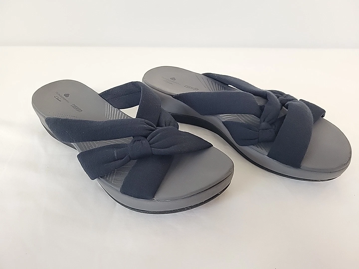 CLARKS Sandali Clark’s Cloudsteppers tacco aperto schiena nero grigio eleganti punta aperta fiocco cravatte