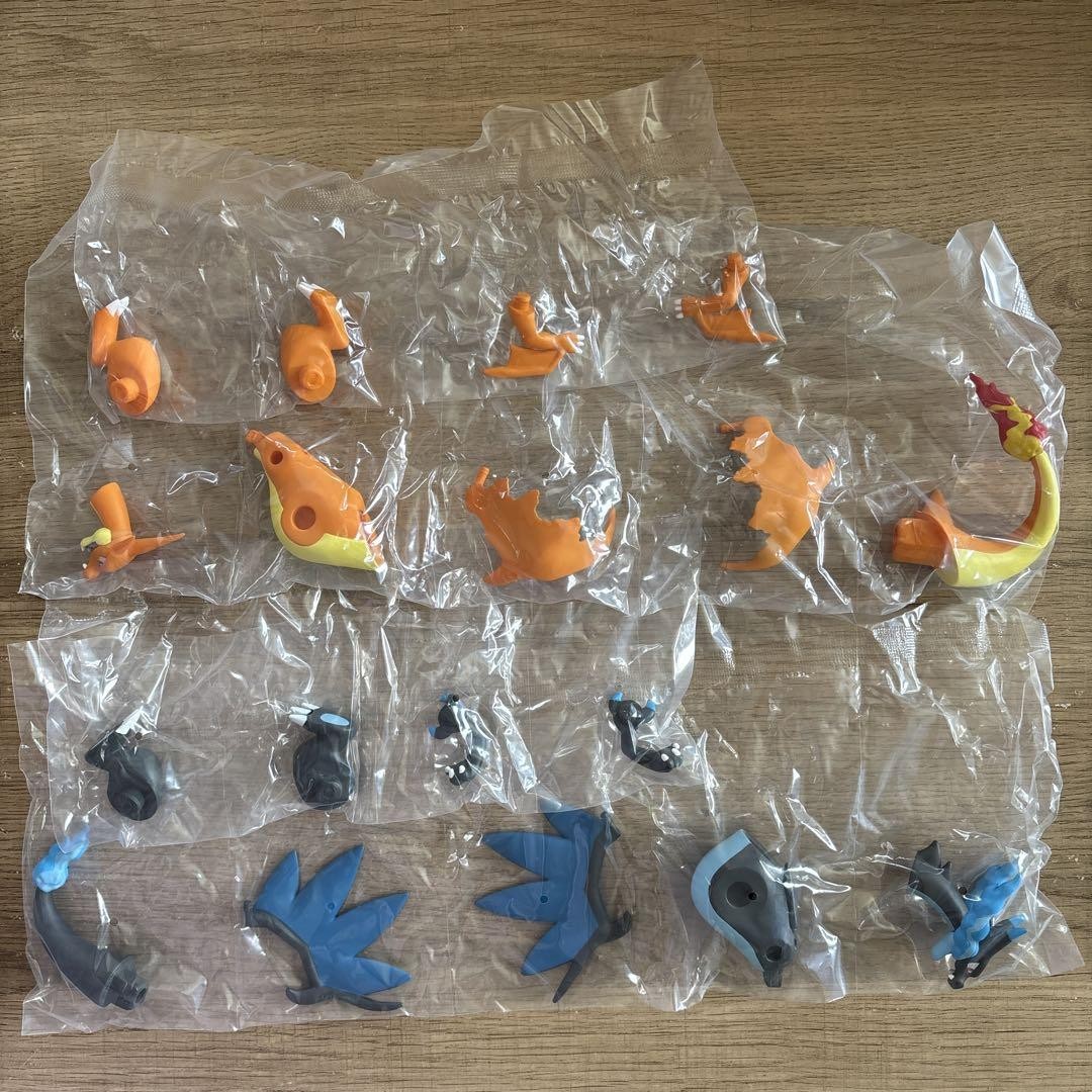 Premium gashapon Pokemon Mega Charizard X Mega Charizard Y figure