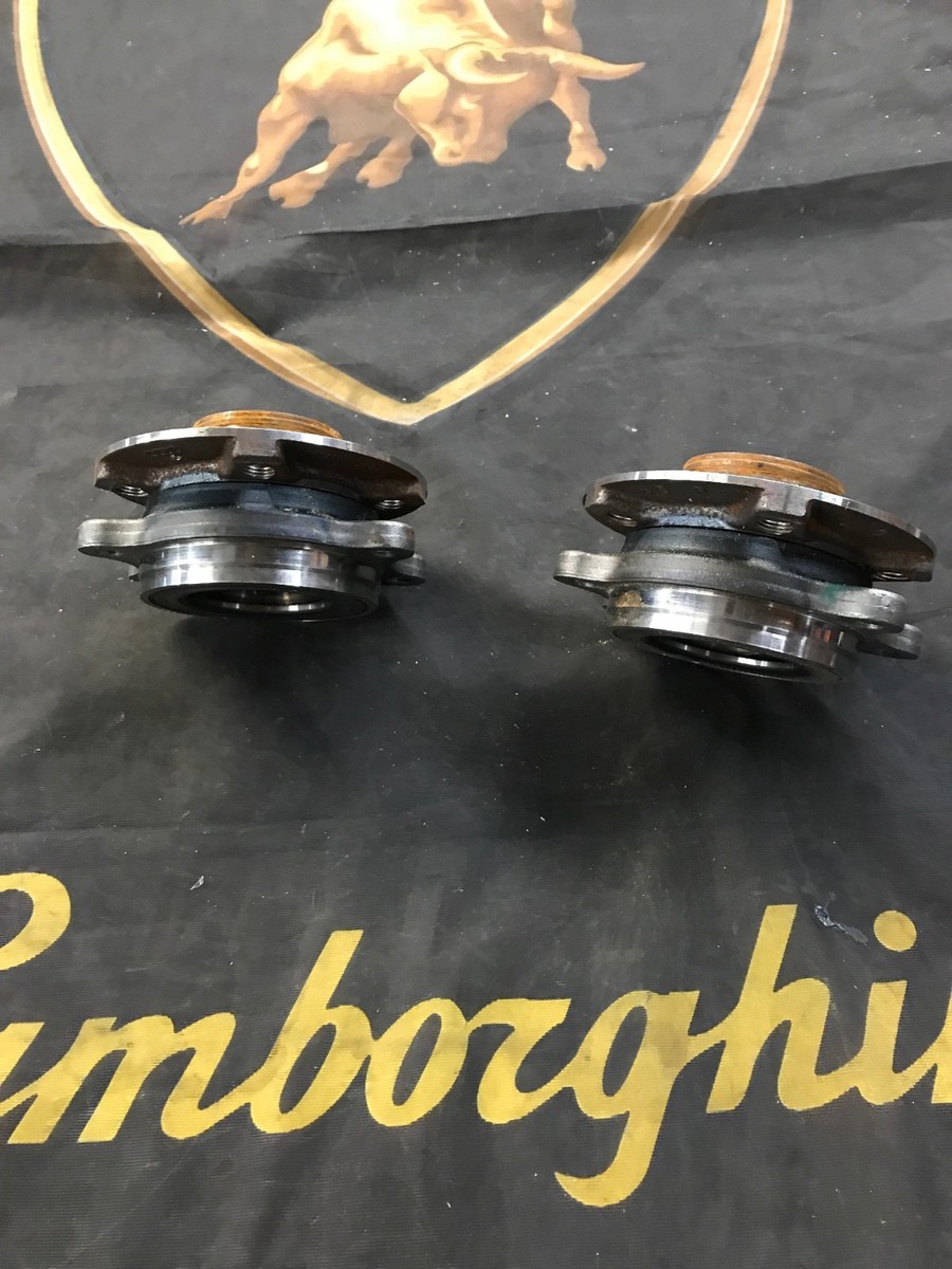 Lamborghini Huracan LP610 Wheel Hub With Bearing OEM 8K0407613B