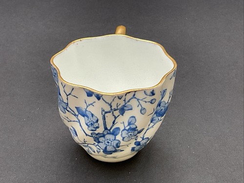 19th C Coalport porcelain cup & saucer - ring handle - miniature - hand painted - Picture 12 of 13