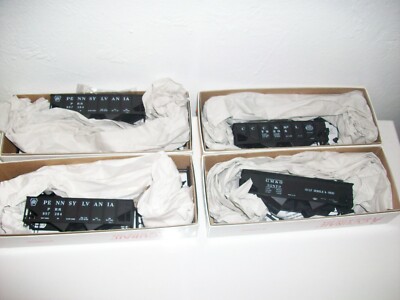 HO Scale (4) Accurail Freight Cars Kits Lot#0426