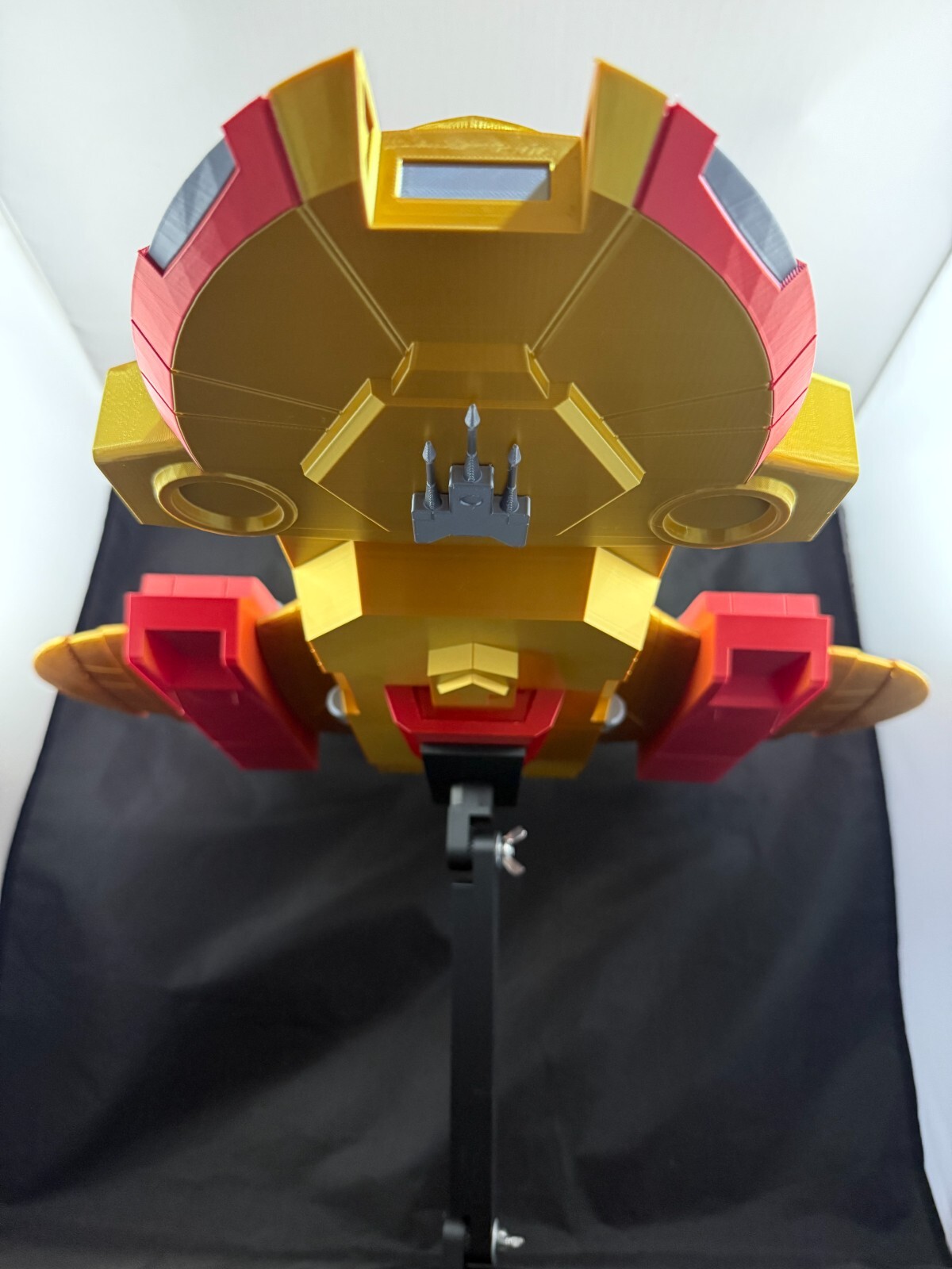 Ultra Magnus Escape Ship from 86 Animated Movie Titan Scaled  ***Ship Only