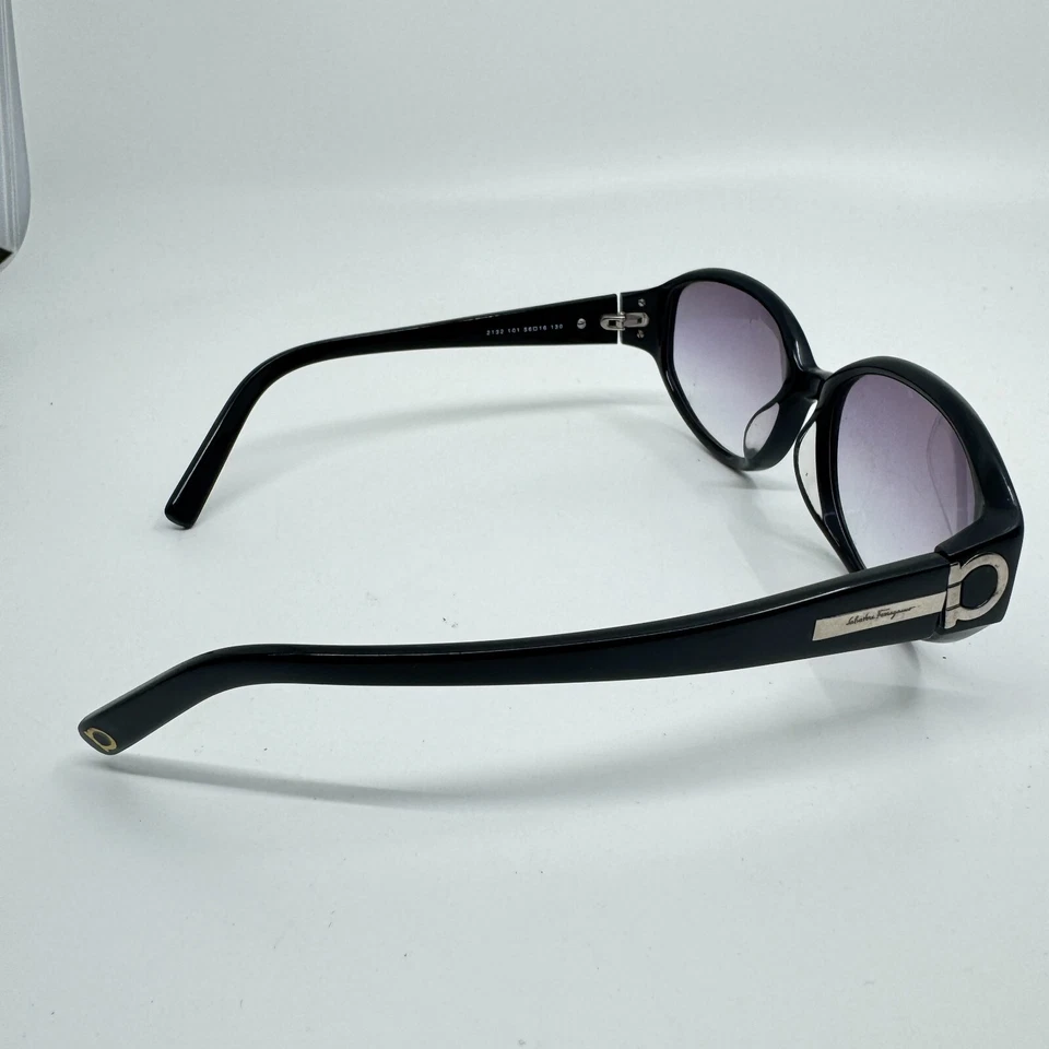Gafas de sol Salvatore Ferragamo Italia marcos negros 2132 101 56-16-130 H9983 Foto 4 de 4