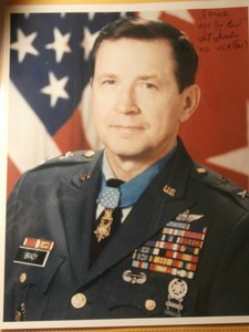 NEW PRICE   VN MoH--Gen Pat Brady Autographed Photo.    NEW PRICE