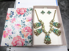 NOS Claire's Rhinestone Costume Jewelry Statement Necklace  Post Earrings W/Box