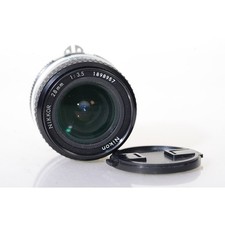 Nikon Ai Nikkor 28mm F/3.5 - MF 3,5/28 Wide Angle Lens - Weitwinkelobjektiv 