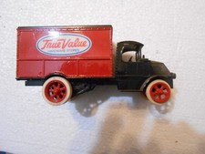 ERTL 1926 MACK BULL DOG TRUE VALUE BOX TRUCK NO BOX