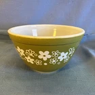 Pyrex 401 Crazy Daisy Bowl, Spring Blossom Green Mixing 1 1/2 pint Nesting bowl
