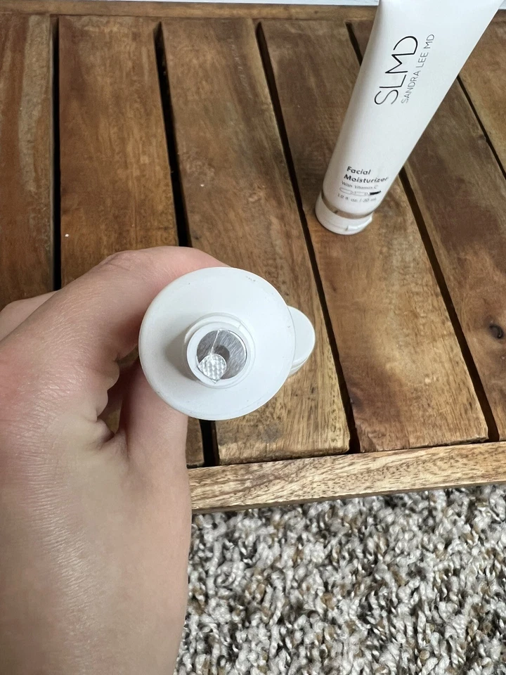 Crema hidratante facial SLMD Sandra Lee MD con vitamina C - 2 oz en total - 1 oz lote de 2 Foto 3 de 3