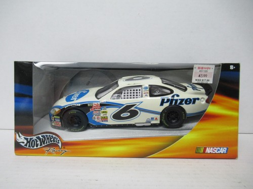 2001 Hot Wheels Racing Mark Martin Pfizer Ford Taurus White #6 (b) - 第 1/8 張圖片