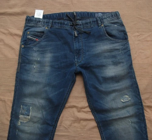 DIESEL   KROOLEY  - NE   0678J  SIZE 38   JOGG JEANS