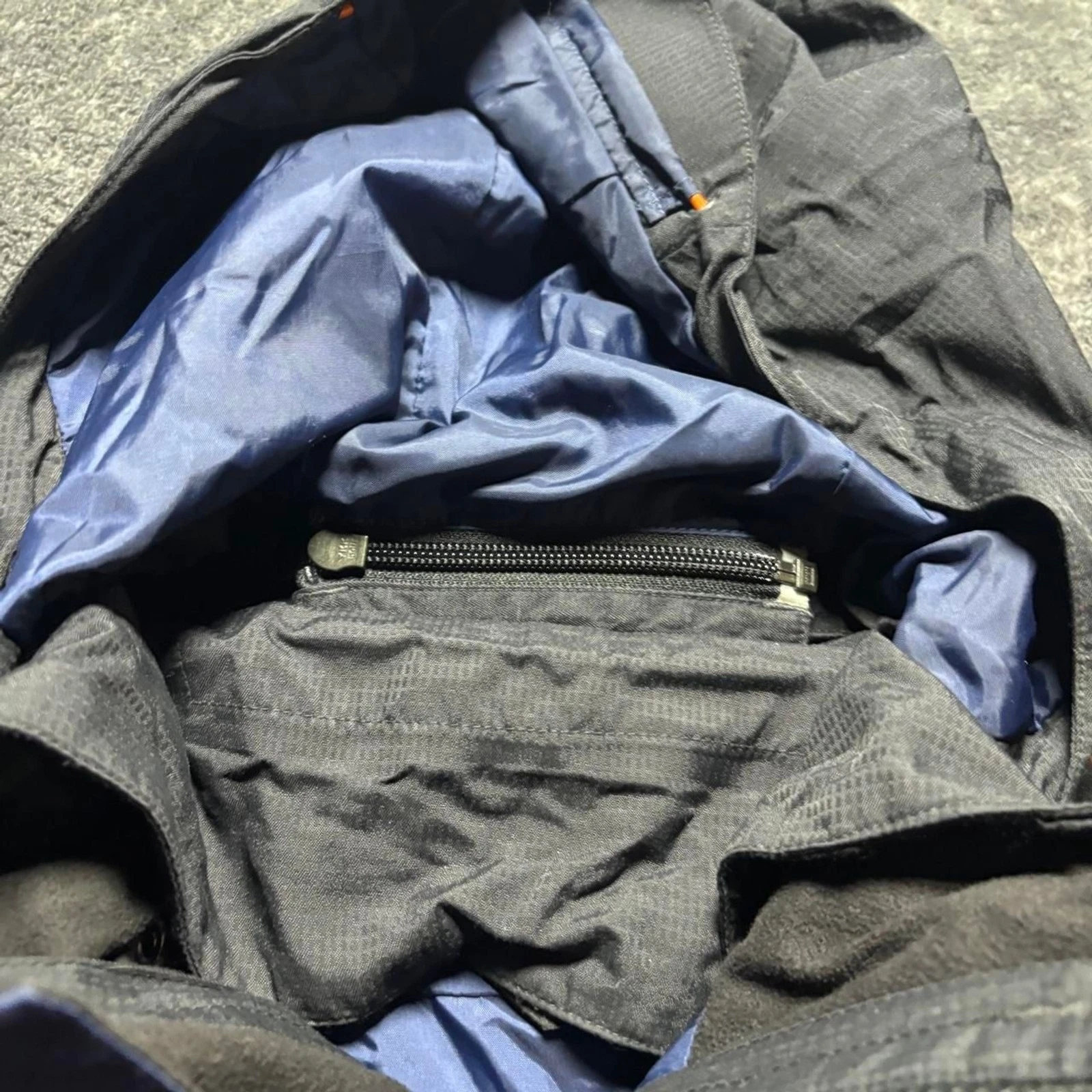 The North Face HyVent Rain Shell Jacket Mens Large Blue Black Colorblock - product detail image 3