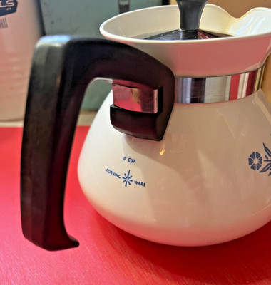 RARE ORIGINAL 1958 Backstamp Corning Ware Blue Cornflower 6 Cup Teapot with lid