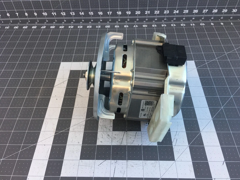 Samsung Washer Drive Motor P# DC31-00080B 4787118527 - Image 2 of 3