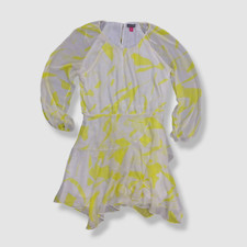 $130 Vince Camuto Women's Yellow Sunshine Stripes Dress Size M