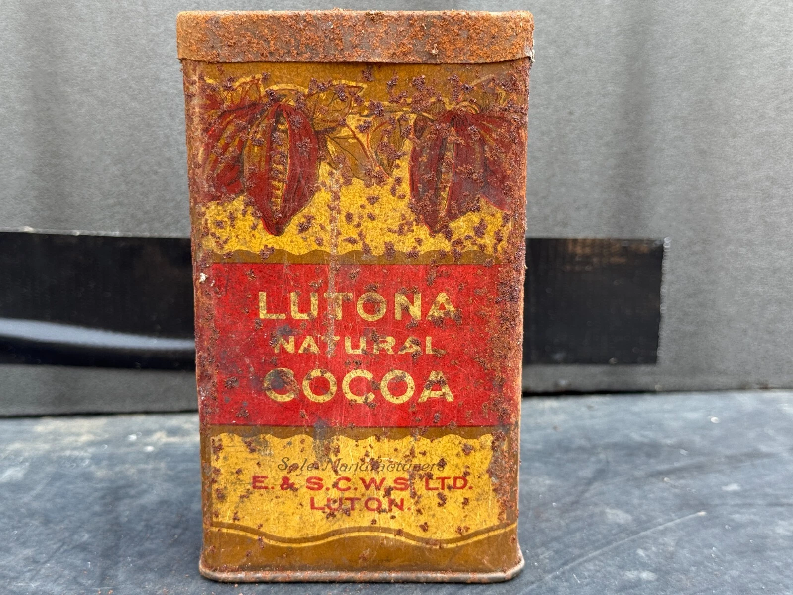 VINTAGE LUTONA NATURAL COCOA TIN CANISTER RUSTIC E&S CWS LTD LUTON DECOR