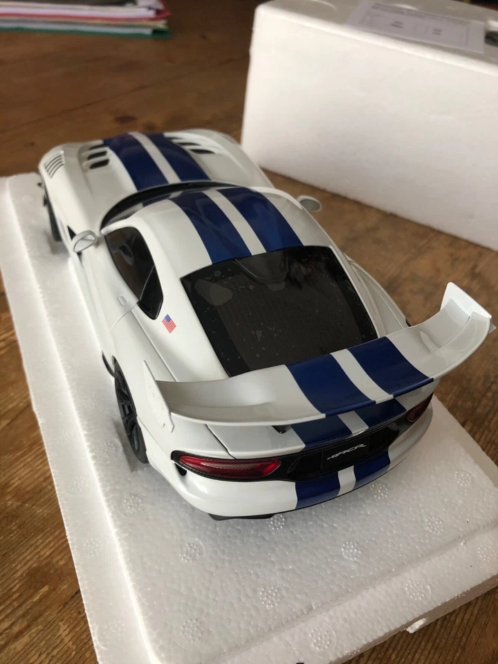 AUTOART - DODGE VIPER ACR - 1/18e - Photo 4/4