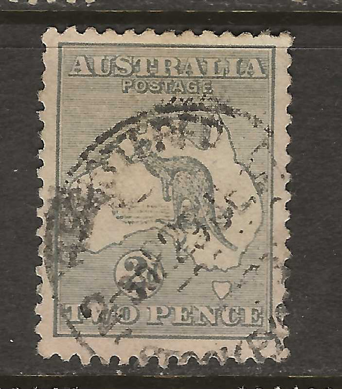 AUSTRALIA Classics...Sc #38...Used...1915...SCV $16.00