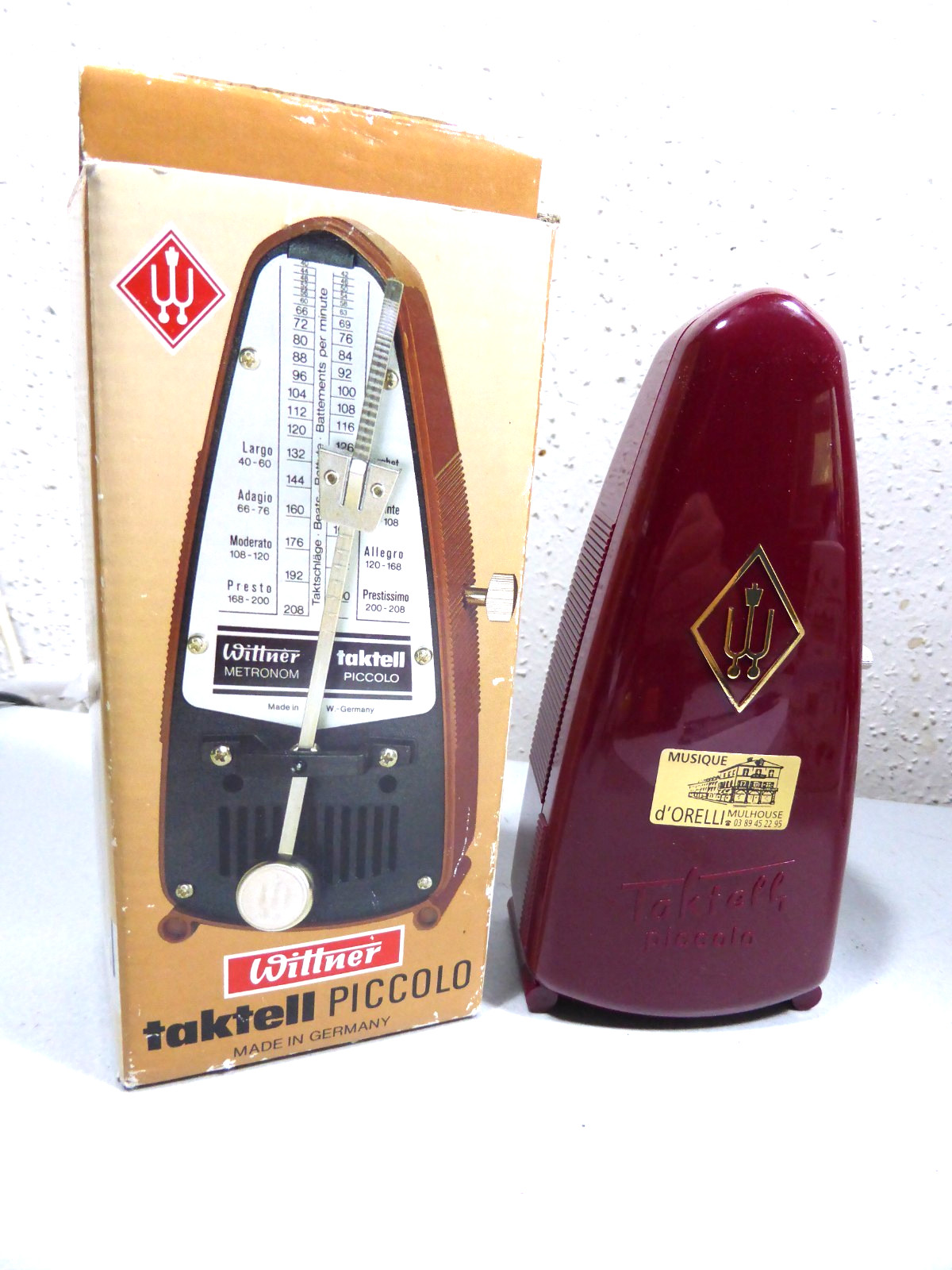 Métronome Wittner Taktell Piccolo 834 rubis en parfait état avec sa boîte d'origine
