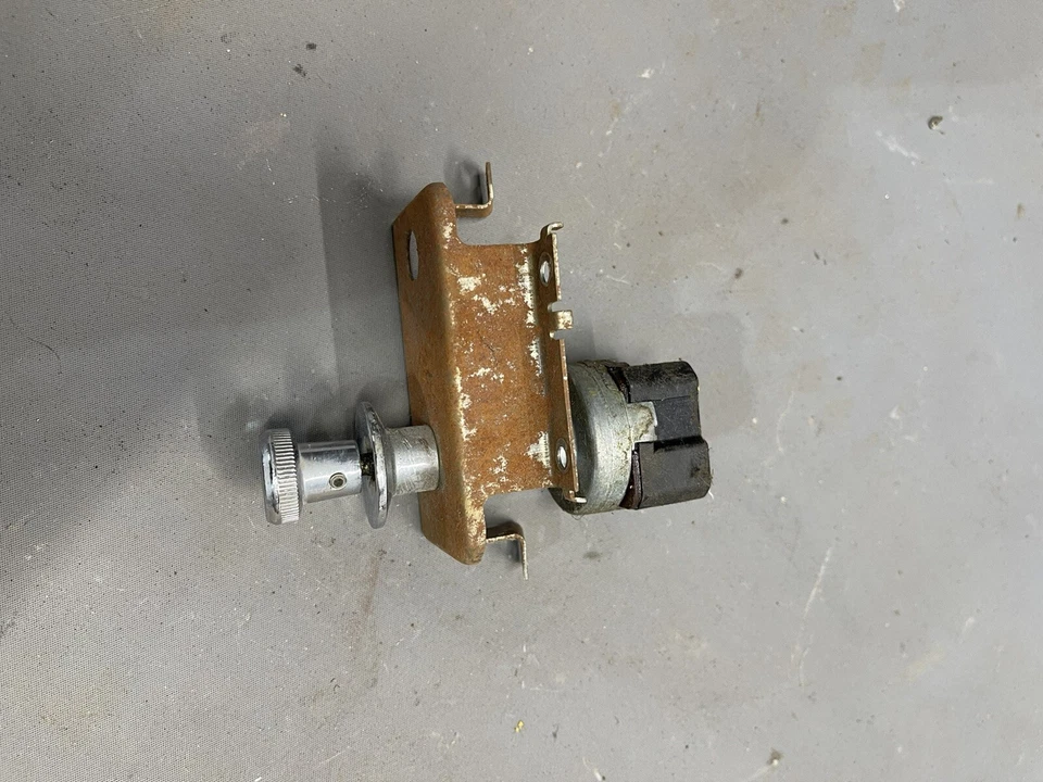 1967 1968 Ford Galaxie Windshield Wiper Switch Dash Knob Marauder Park Lane Trim - Image 3 of 4