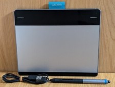 Wacom CTH-480 Intuos Small Creative Pen & Tou...