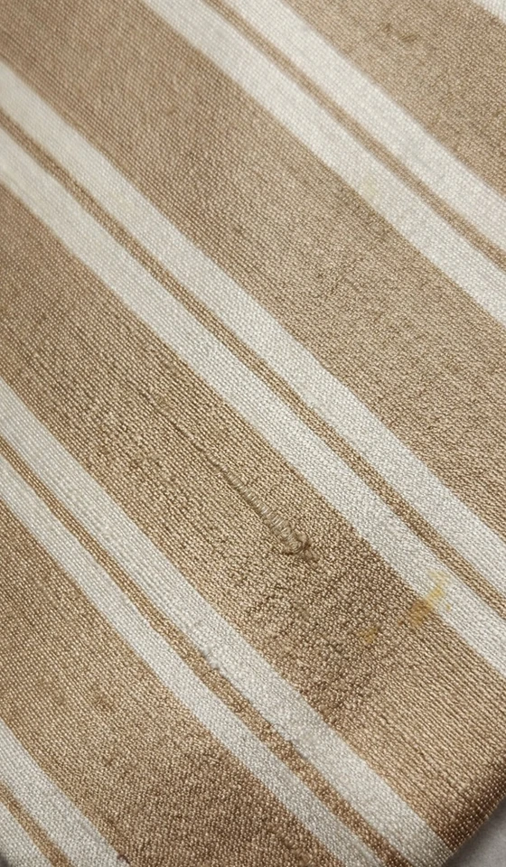 Corbata de seda Burlingtons para hombre hecha en la India color tostado, crema rayas diagonales Foto 3 de 4