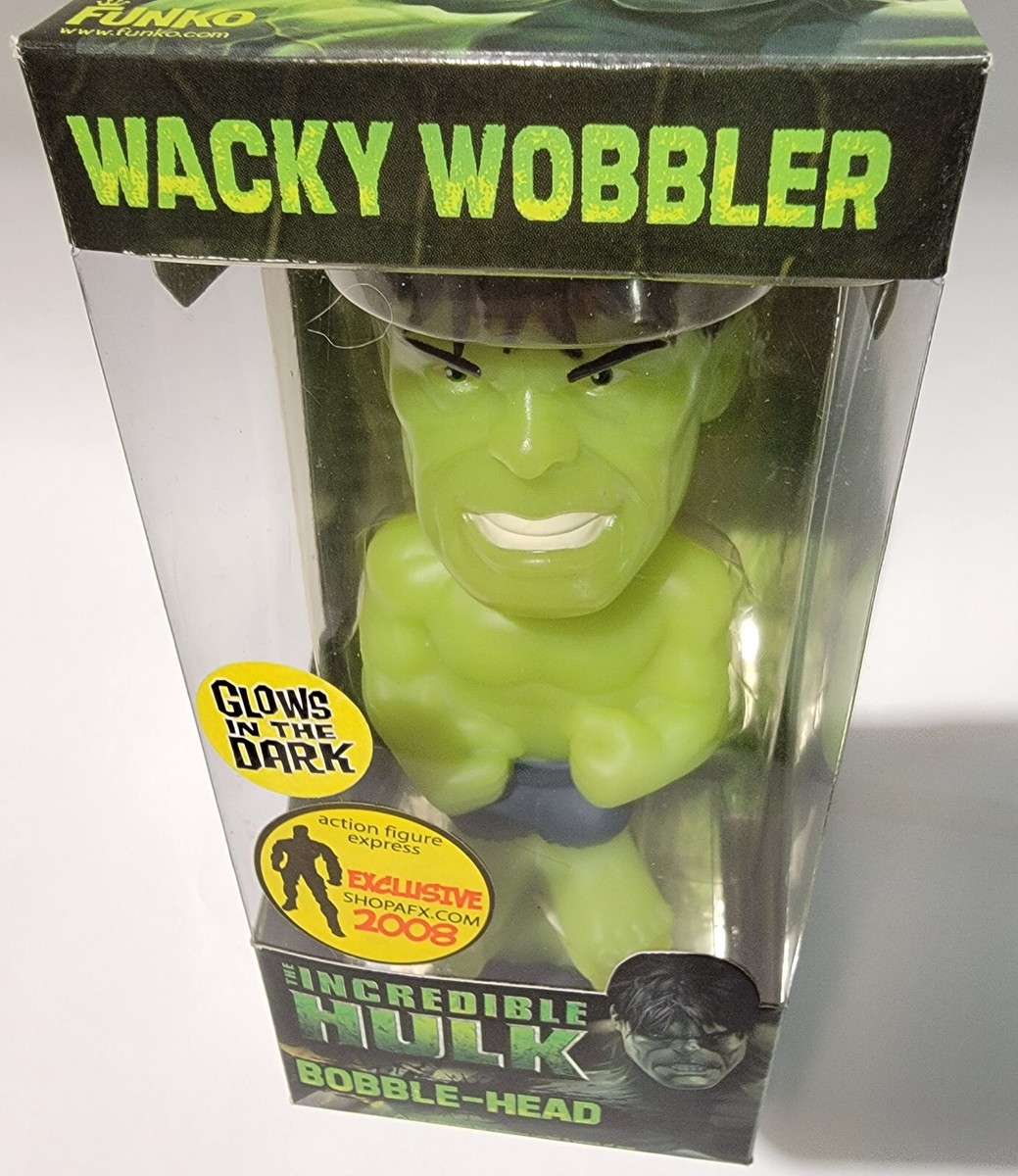 Funko The Incredible Hulk SDCC Glow Wacky Wobbler Very Rare Chrome 