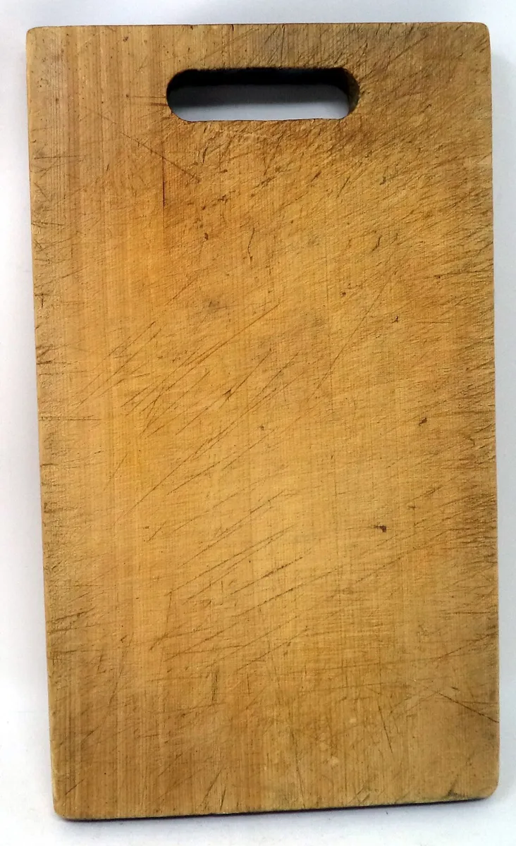 Vintage 12x7 Lightweight Wood Thick Cutting Board w/Cut-Out