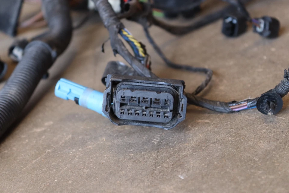 2013-2015 BMW X1 E84 ОСНОВНОЙ КОРПУС ПРОВОДКА ЖГУТ КАБЕЛЬ С ПРЕДОХРАНИТЕЛЕМ OEM - Изображение 3 из 4