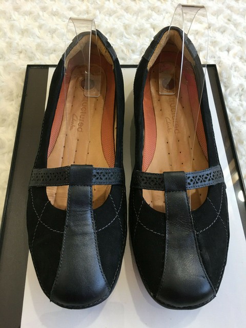 clarks structured shoes
