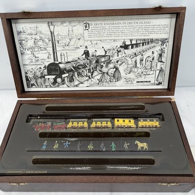 N Scale ***DER ADLER*** Classic 1835 Steam Locomotive & Passenger Set - Minitrix