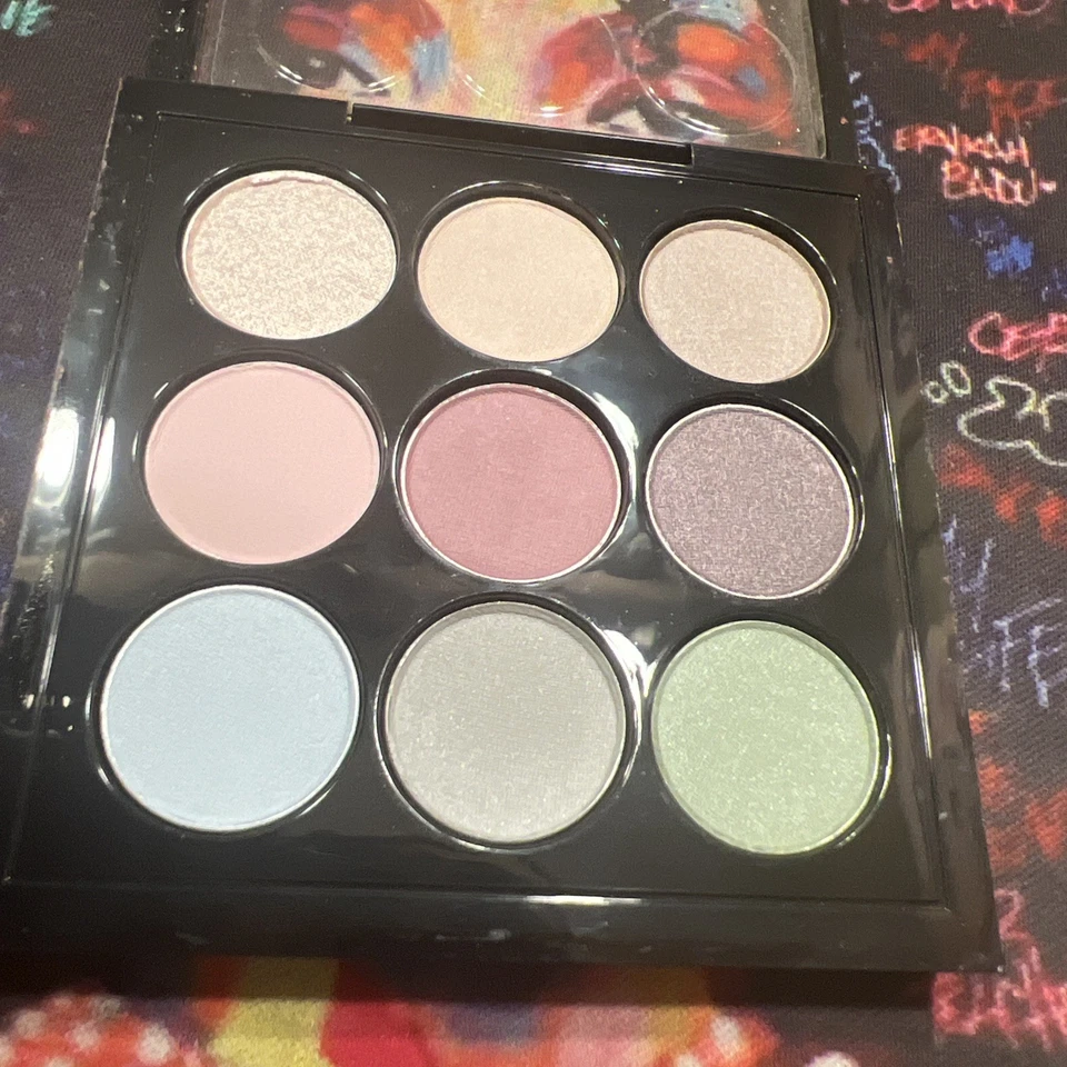 MAC Eyeshadow Palette 9-Color Neutral & Pastel Shades - Image 2 of 4