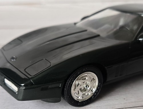 Ertl 1990 Corvette ZR-1 Polo Green Plastic Model Collectors Item - Picture 8 of 18