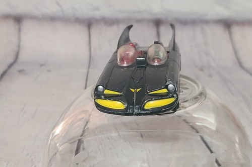 VINTAGE CORGI BATMOBILE BATMAN 1960 BMBV1 DC COMICS BATMAN DRIVER FIGURE - Picture 4 of 17