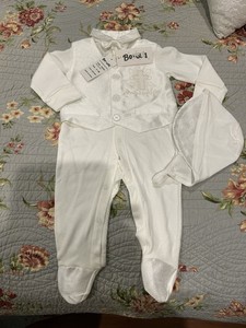 Booulfi Baby Boy Embroidered Christening Set Sz. 9-12 M Jesus Loves Me