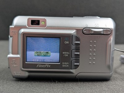 FUJIFILM Finepix A330 FUJI Digital Camera SILVER Blossom Working