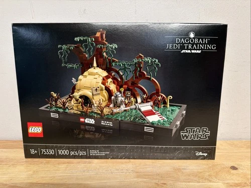 LEGO Star Wars: Dagobah Jedi Training Diorama (75330) New Sealed